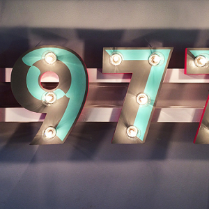 1977-megtait.com_-600x369